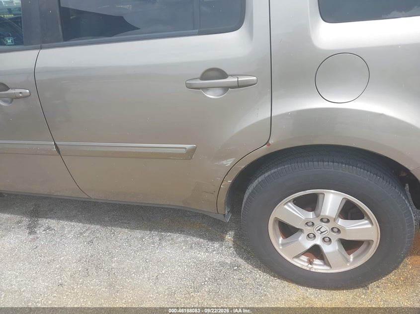 2010 HONDA PILOT EX-L · Фото 12