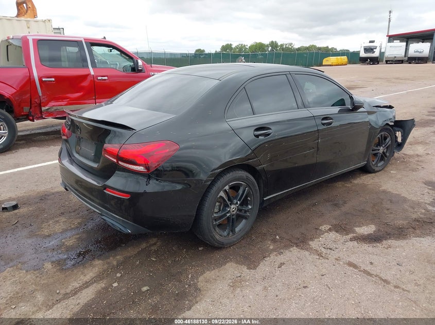 Vin: w1k3g4eb7lj205586, lot: 46688014, mercedes-benz a 220 20204