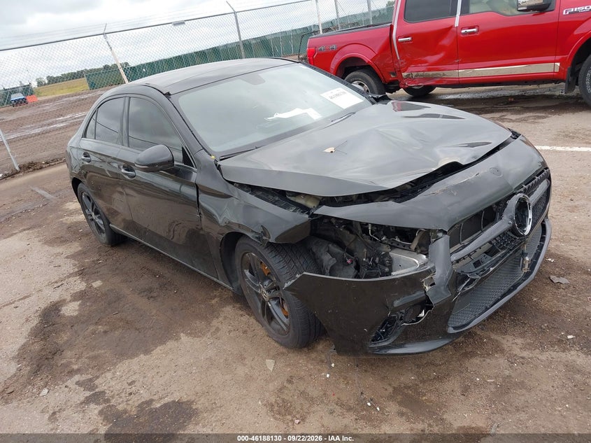 2020 MERCEDES-BENZ A 220