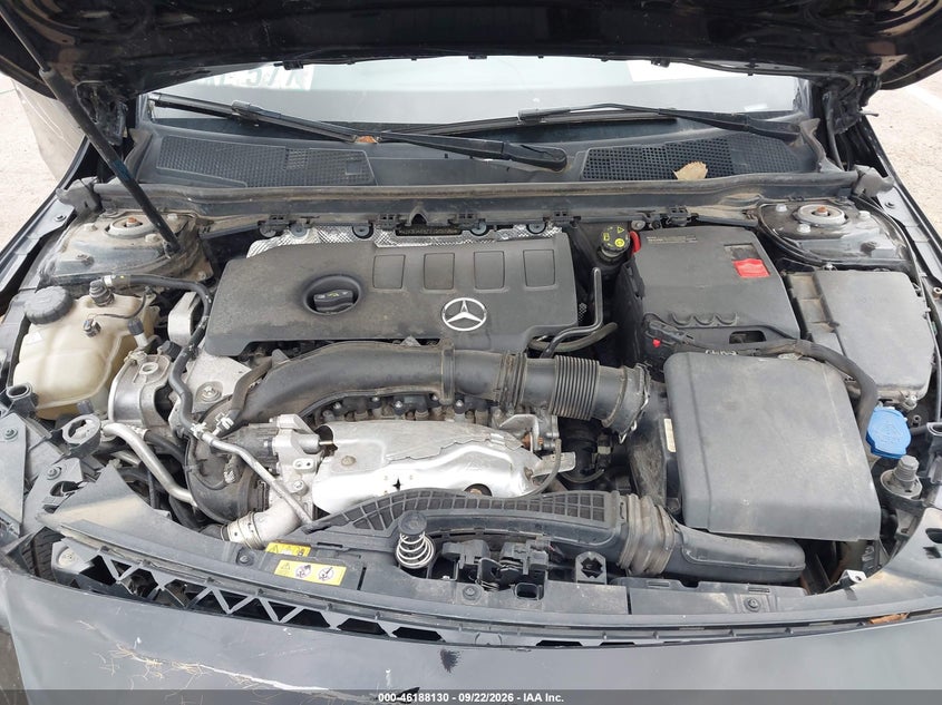 2020 MERCEDES-BENZ A 220 · Фото 10