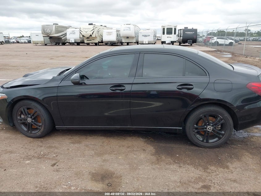 2020 MERCEDES-BENZ A 220 · Фото 13