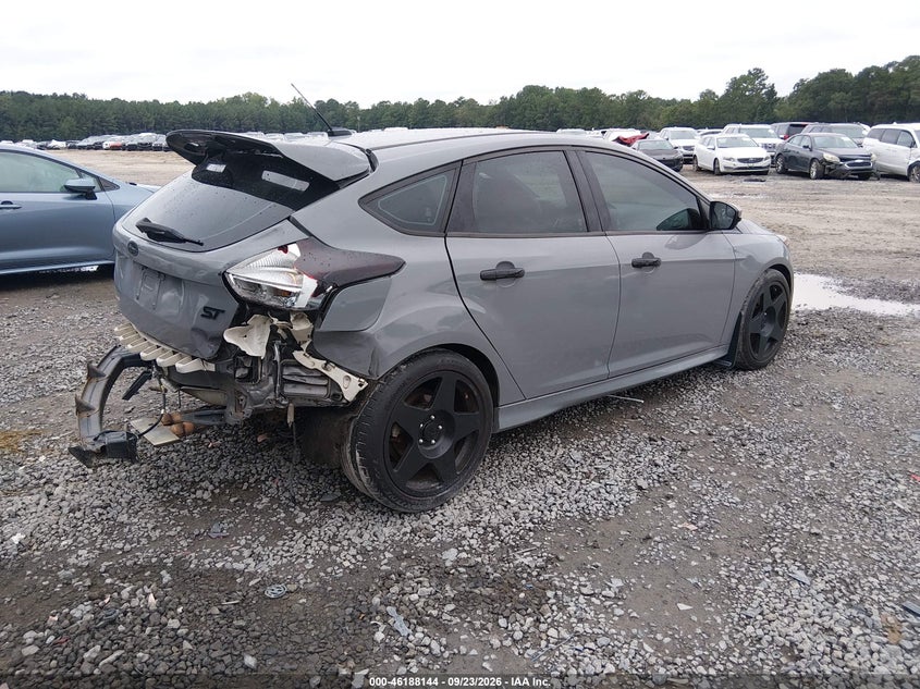 Vin: 1fadp3l94hl221173, lot: 46688028, ford focus st 20174