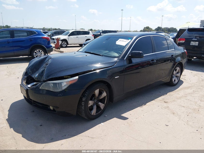 2007 BMW 525I, Front End, IAAI, VIN WBANE535X7CW59494 — photo 2