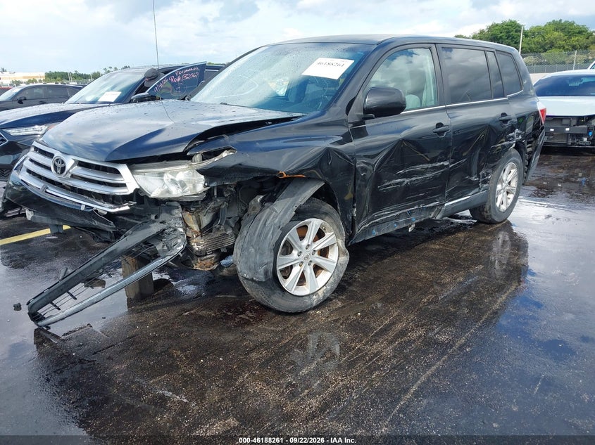 Vin: 5tdbk3eh5cs130070, lot: 46688145, toyota highlander base v6 20122