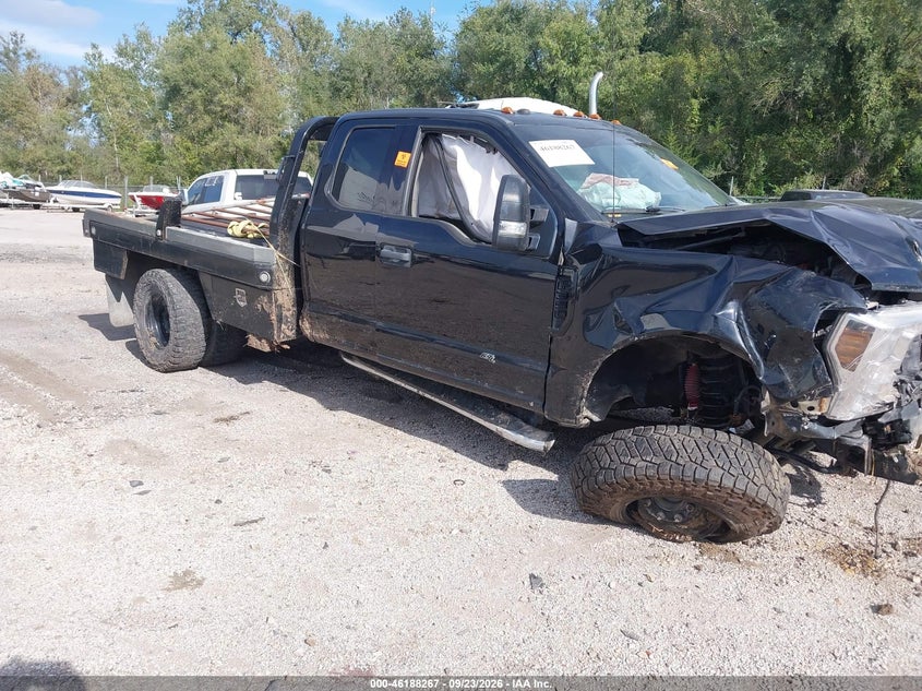 2019 FORD F-350 CHASSIS XLT
