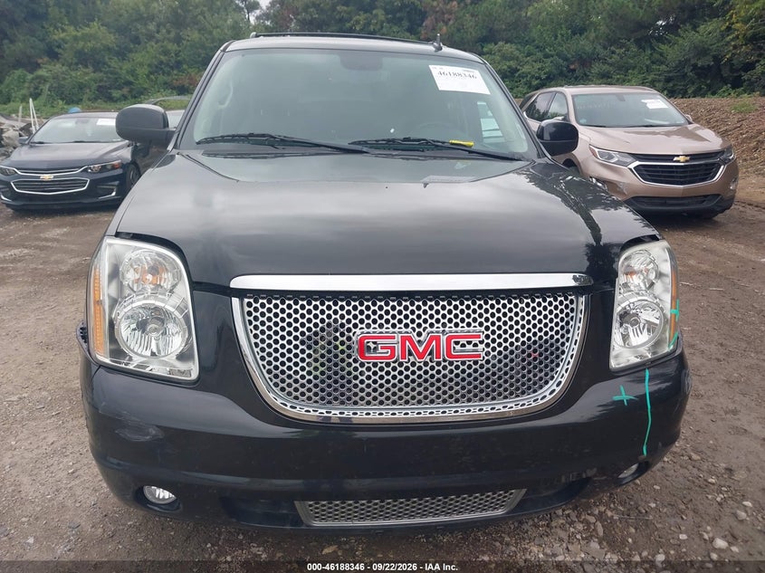 2013 GMC YUKON DENALI · Фото 12