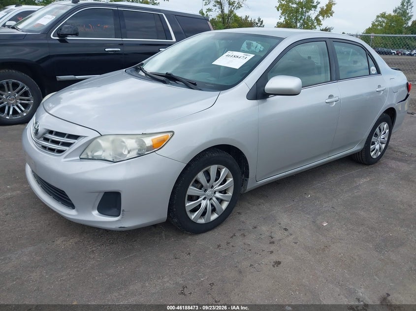 Vin: 2t1bu4ee2dc040939, lot: 46688357, toyota corolla le 20132