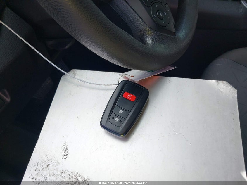 TOYOTA RAV4 HYBRID - zdjęcie 11