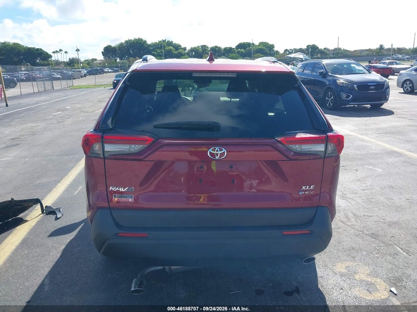 TOYOTA RAV4 HYBRID - zdjęcie 16