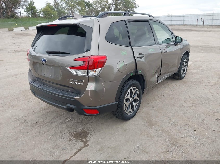 Vin: jf2skajc7lh605335, lot: 46688602, subaru forester premium 20204