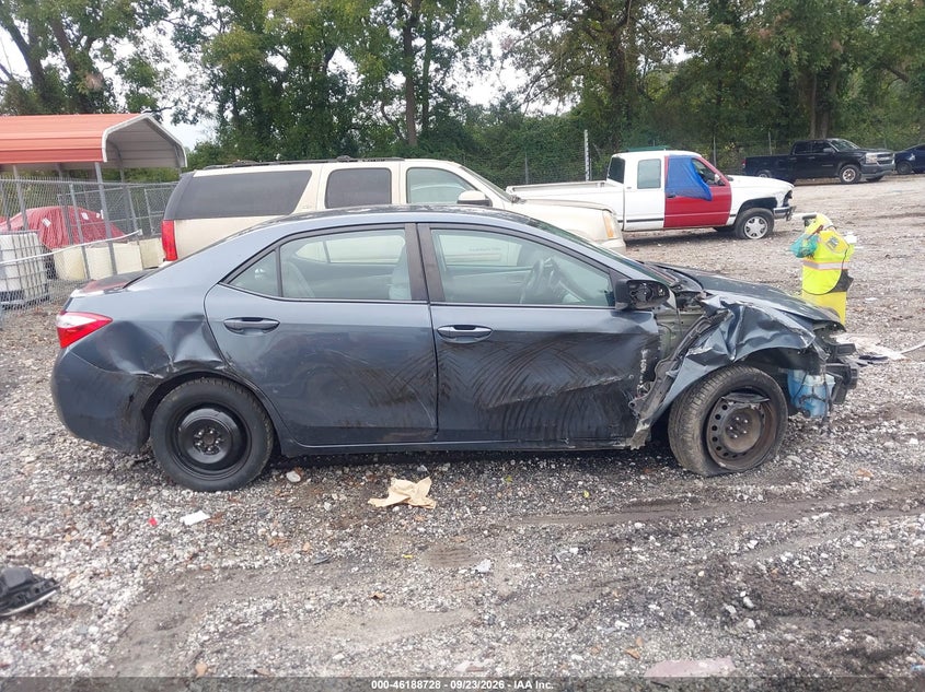 TOYOTA COROLLA - zdjęcie 14