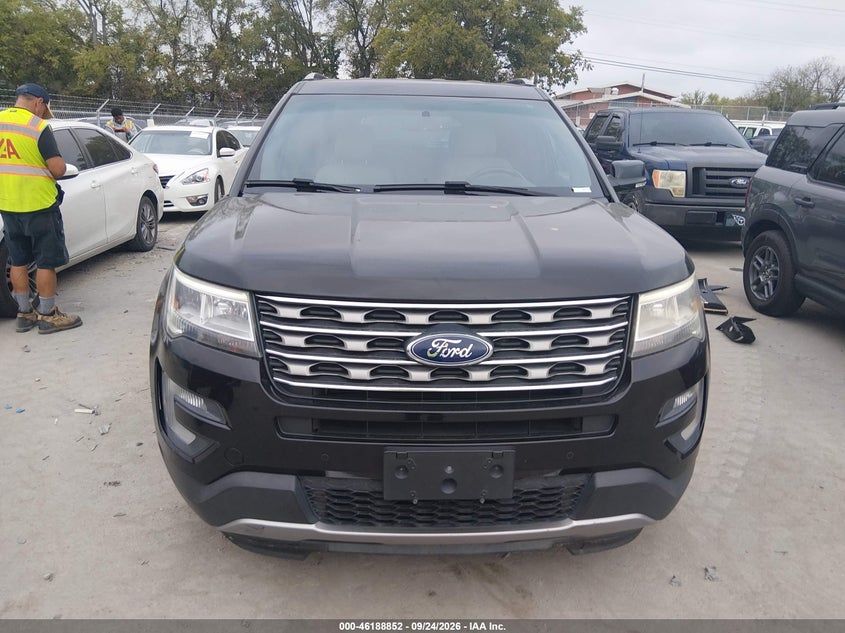 2017 FORD EXPLORER XLT · Фото 13