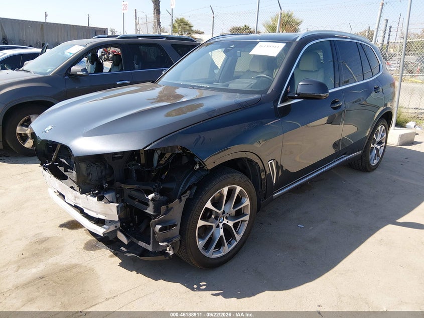 2022 BMW X5 auction photo 2
