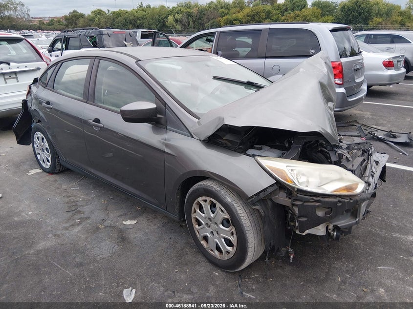 Vin: 1fahp3f23cl387371, lot: 46688825, ford focus se 2012 img_1