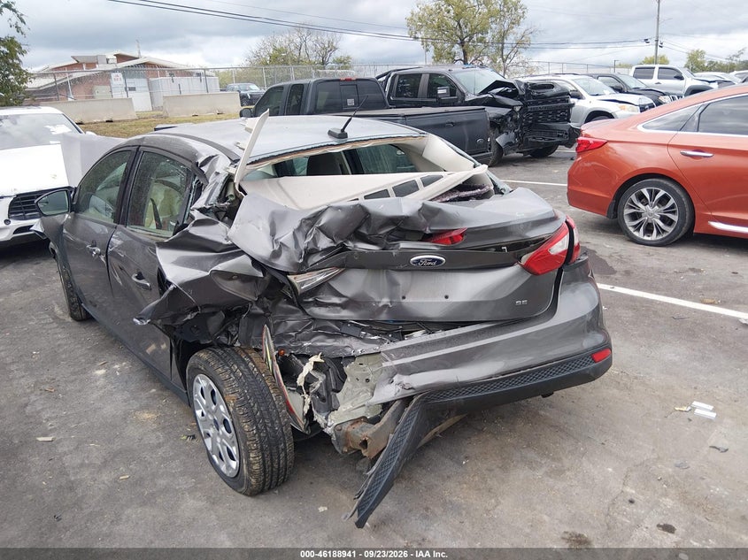 Vin: 1fahp3f23cl387371, lot: 46688825, ford focus se 20123