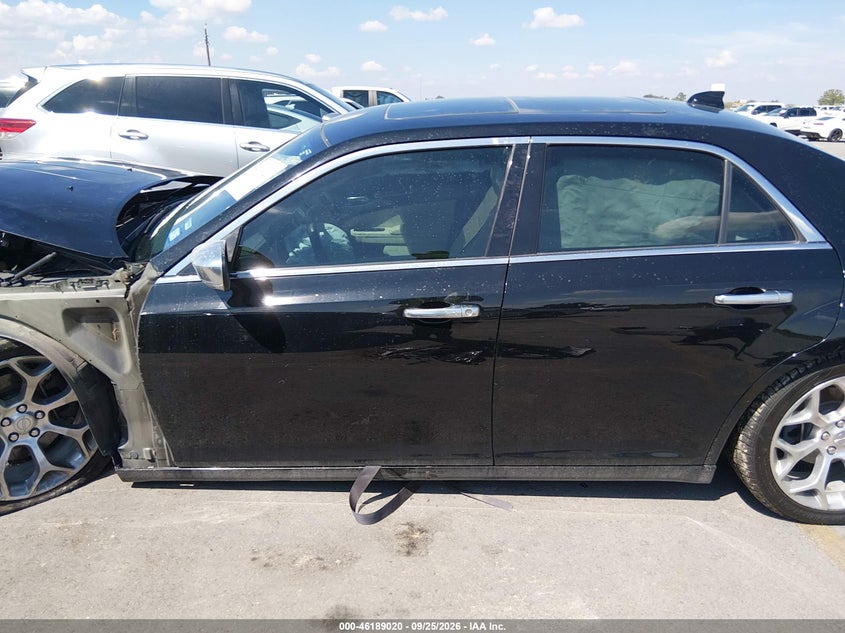2018 CHRYSLER 300 300C · Фото 15