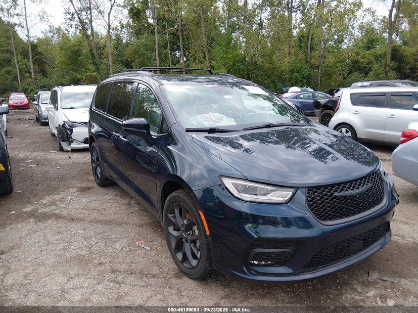 Vin: 2c4rc3gg4nr119850, lot: 46688977, chrysler pacifica limited awd 2022 img_1
