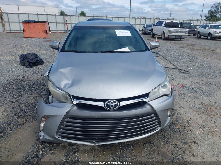 TOYOTA CAMRY - zdjęcie 12
