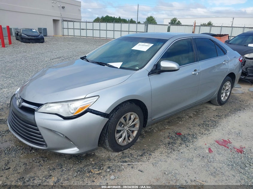 TOYOTA CAMRY - zdjęcie 2