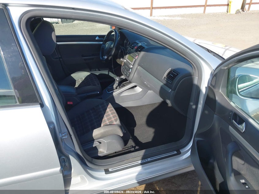 VOLKSWAGEN GTI 2007 VIN WVWHV71KX7W067032