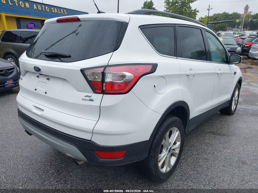 Vin: 1fmcu9gd8juc37632, lot: 46689370, ford escape se 20184