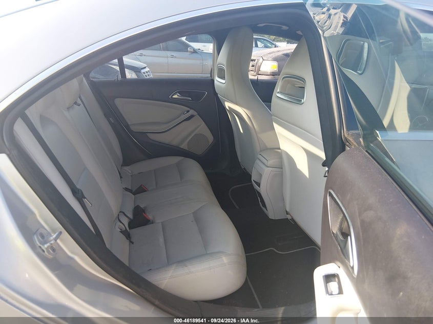 2014 MERCEDES-BENZ CLA 250 · Фото 8
