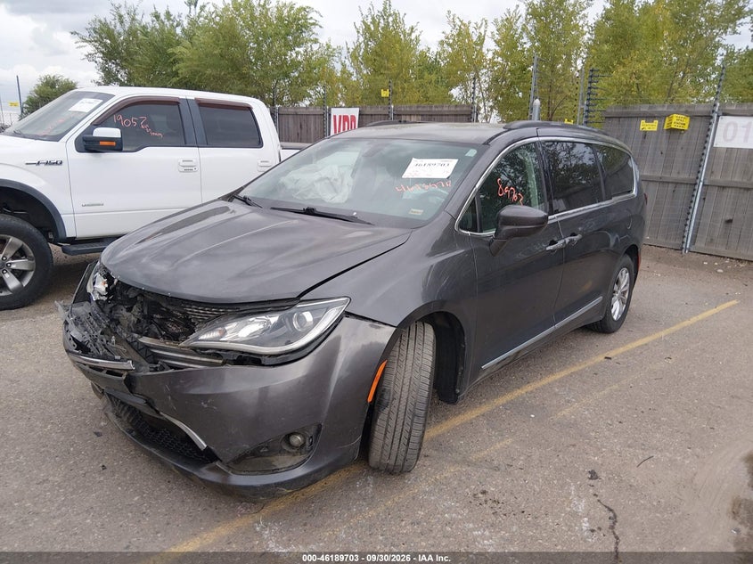 Vin: 2c4rc1bg8hr821301, lot: 46689587, chrysler pacifica touring-l 20172