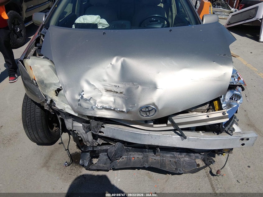2004 TOYOTA PRIUS auction photo 6
