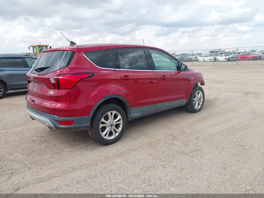 Vin: 1fmcu0gd6kua92586, lot: 46689634, ford escape se 20194