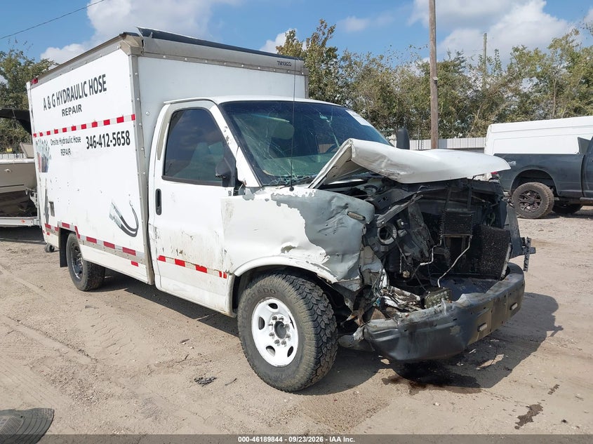 2010 GMC SAVANA CUTAWAY WORK VAN