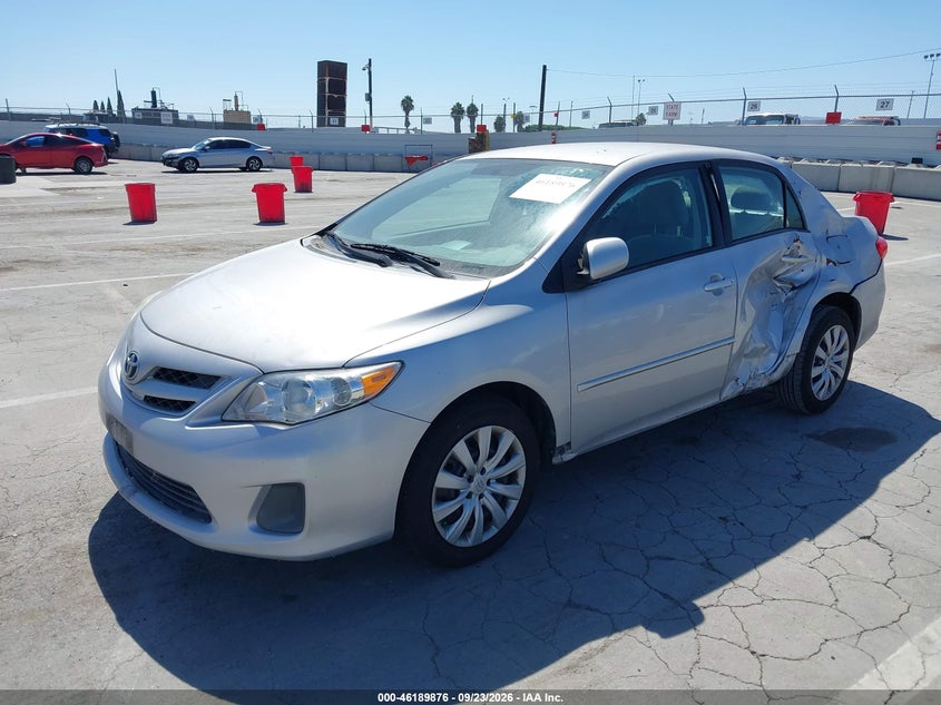 Vin: 2t1bu4ee0cc764854, lot: 46689760, toyota corolla le 20122