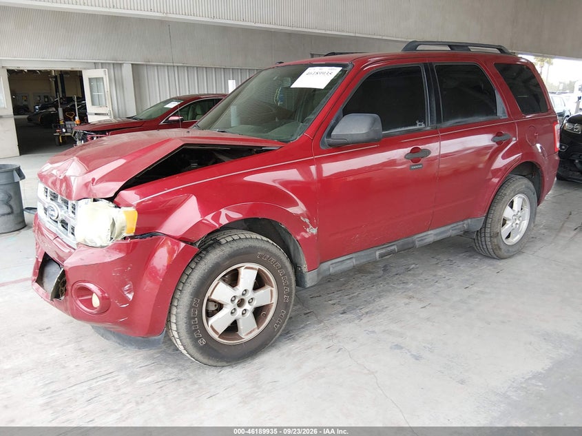 Vin: 1fmcu0d78akd09743, lot: 46689819, ford escape xlt 20102