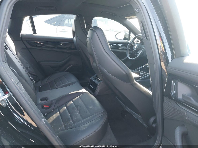 PORSCHE PANAMERA - zdjęcie 8