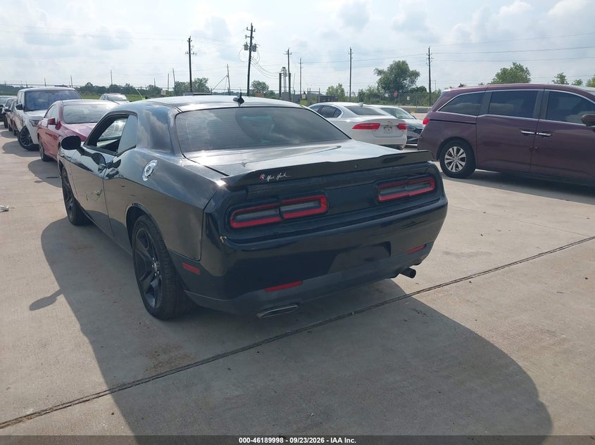 Vin: 2c3cdzat8fh708861, lot: 46689882, dodge challenger r/t 20153