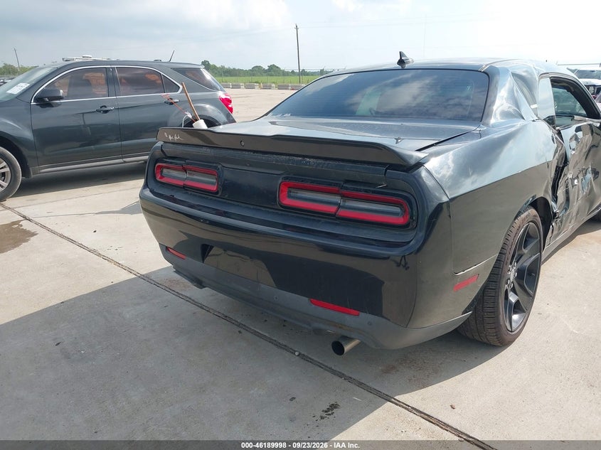 DODGE CHALLENGER - zdjęcie 16