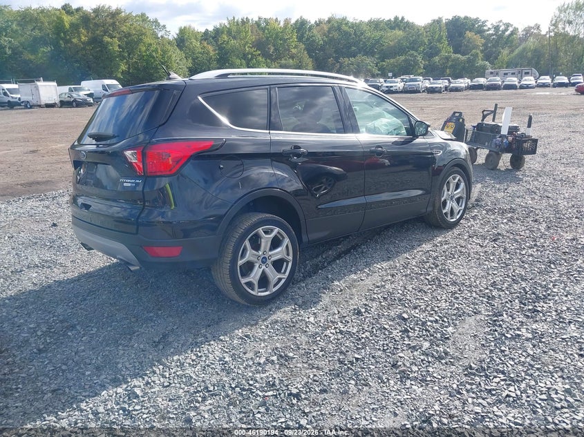 Vin: 1fmcu9j93kua22231, lot: 46690077, ford escape titanium 20194