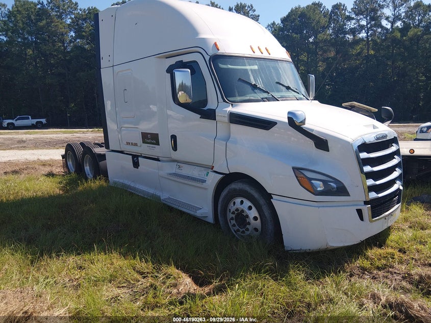 2020 FREIGHTLINER NEW CASCADIA 126