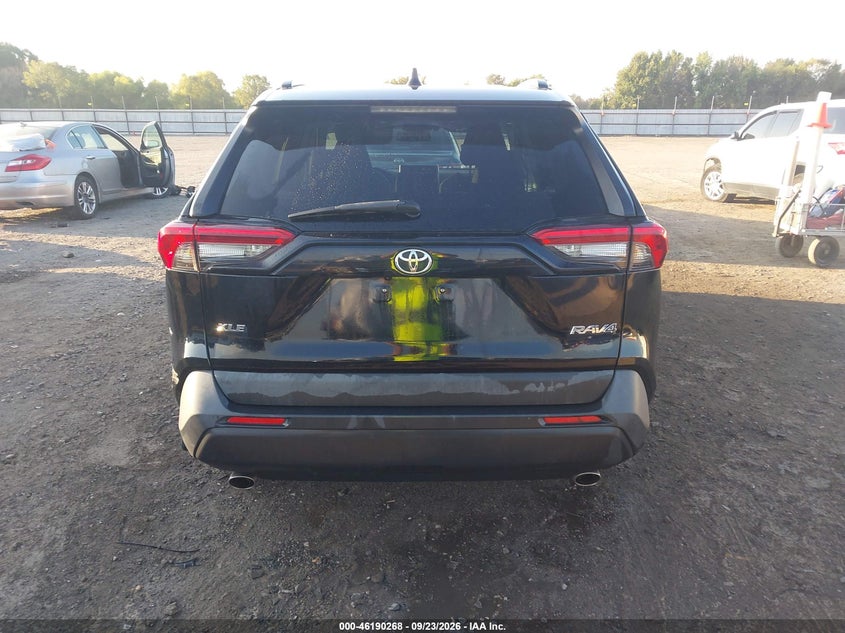 TOYOTA RAV4 - zdjęcie 16