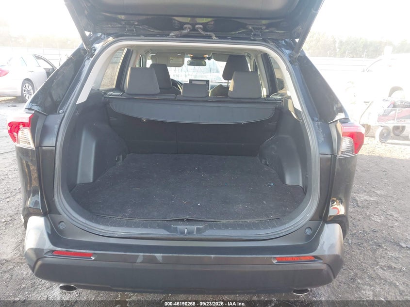 TOYOTA RAV4 - zdjęcie 18