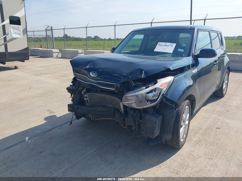 Vin: kndjp3a52h7411852, lot: 46690162, kia soul + 20172