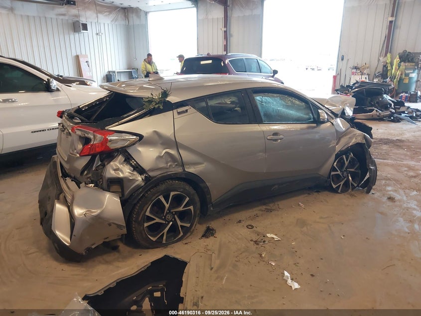 Vin: nmtkhmbx4jr039660, lot: 46690200, toyota c-hr xle premium 20184