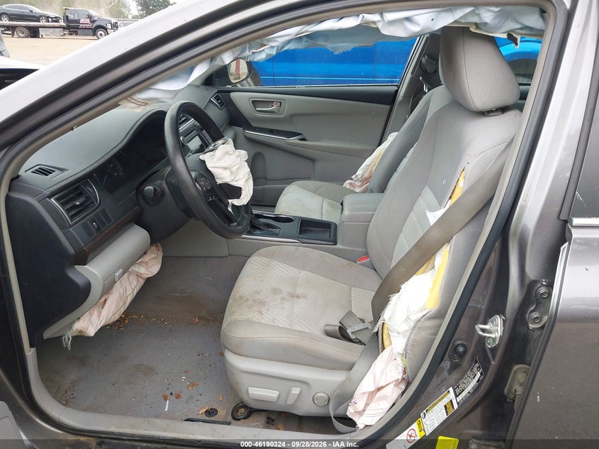 TOYOTA CAMRY - zdjęcie 5