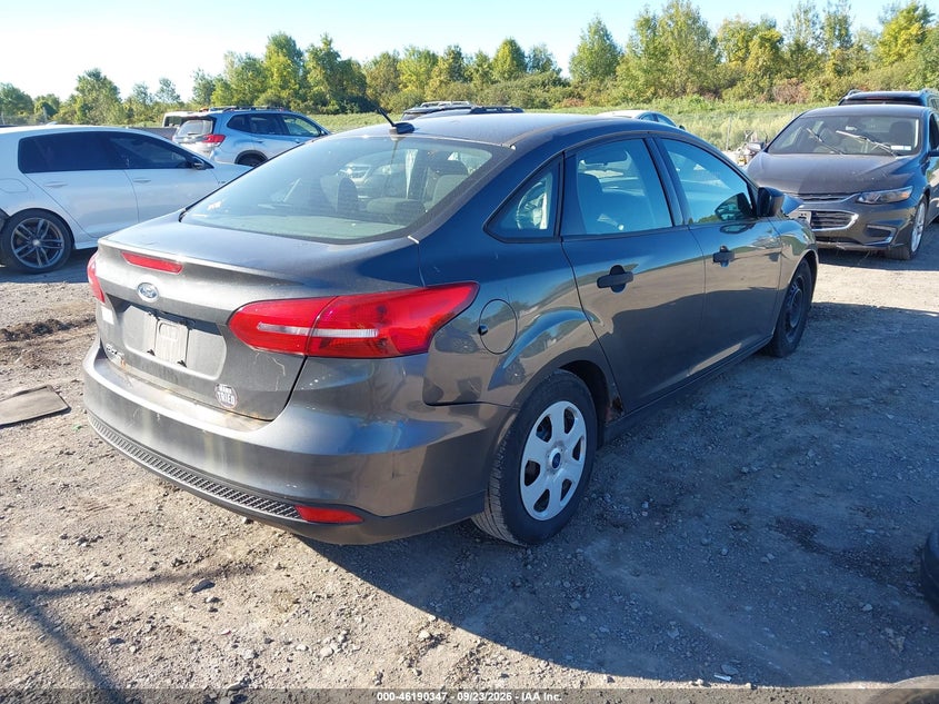 Vin: 1fadp3e25jl318565, lot: 46690231, ford focus s 20184