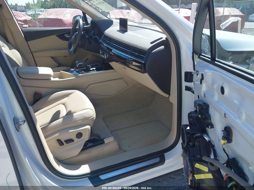 AUDI Q7 - zdjęcie 5