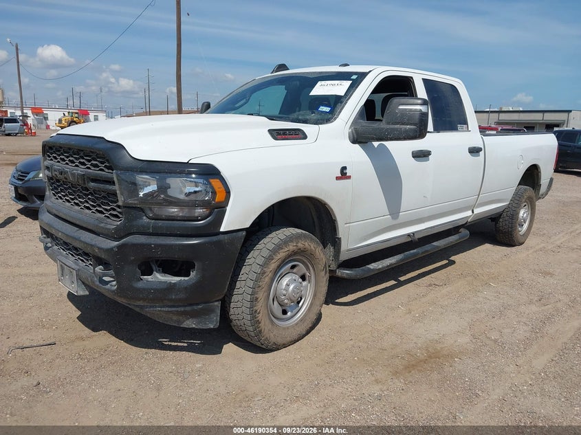 Vin: 3c6ur5hl2pg652716, lot: 46690238, ram 2500 tradesman  4x4 8' box 20232