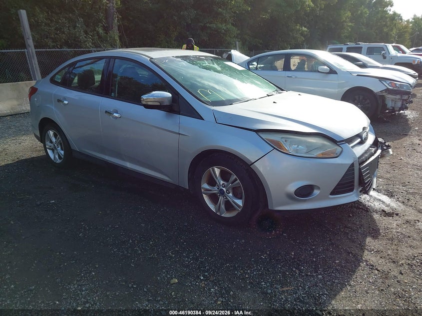 Vin: 1fadp3f27dl360271, lot: 46690268, ford focus se 2013 img_1