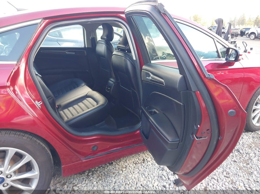 2017 FORD FUSION auction photo 8