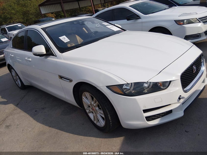 2017 JAGUAR XE 20D PREMIUM