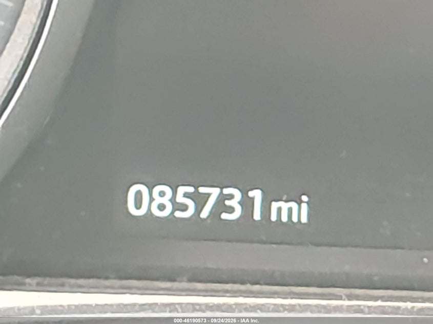 2017 JAGUAR XE 20D PREMIUM · Фото 11