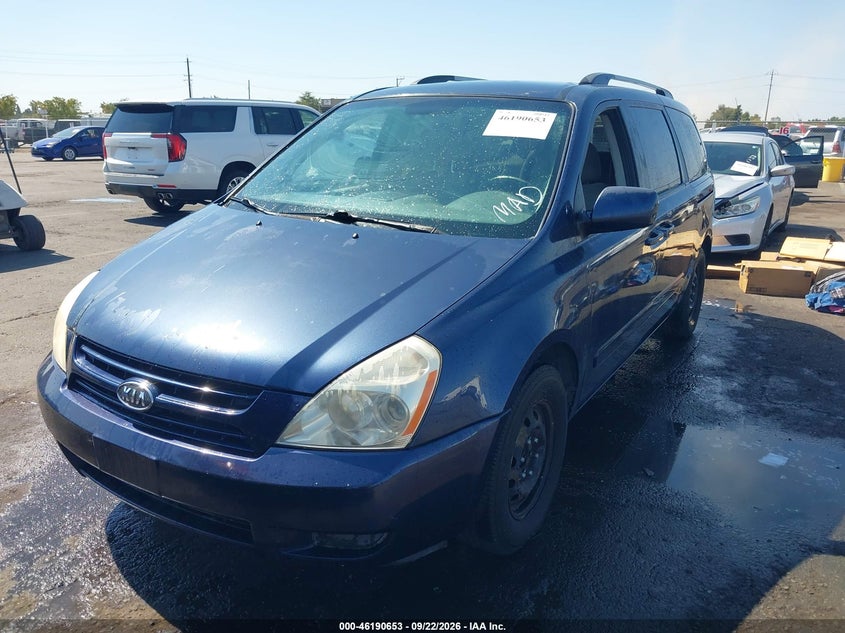 2009 KIA SEDONA auction photo 2